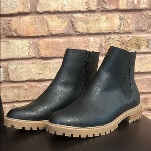Wonderly Black Ankle Boots with Tan Soles